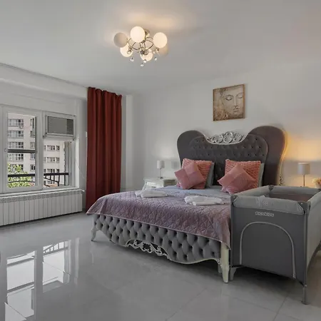 Silk Next To Old Town 아파트 부쿠레슈티