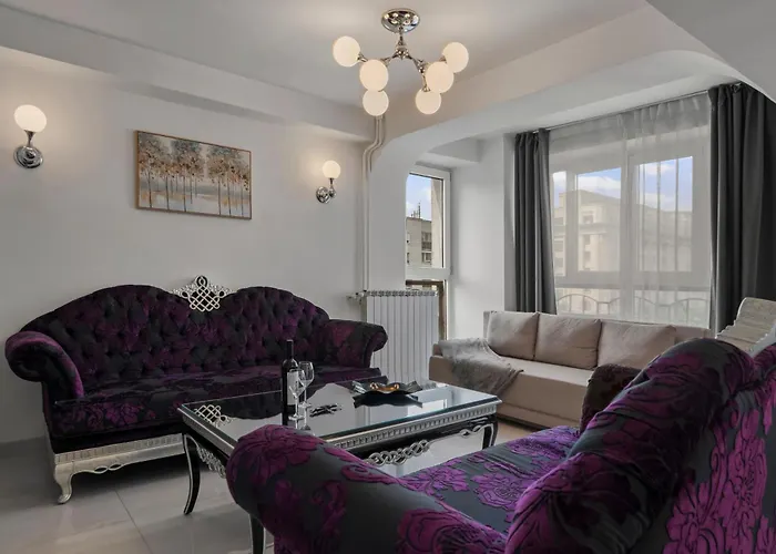 Silk Next To Old Town Apartament