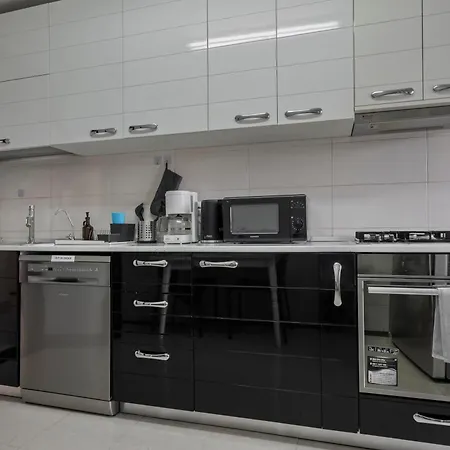 Апартаменты Silk Next To Old Town Бухарест